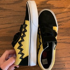 EUC Vans Boys Shoes Size 1.5